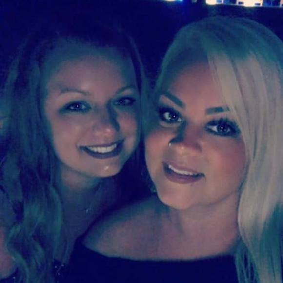 Meet your Posher, Lauren - Picture 1 of 1